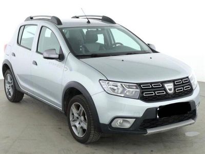 Silber Gebraucht 2017 Dacia Sandero Prestige Limousine | 8.500 € (Fairer Preis)