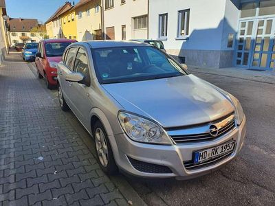 Usata Opel Astra 116 CV (85 kW) 2008 Argento Berlina