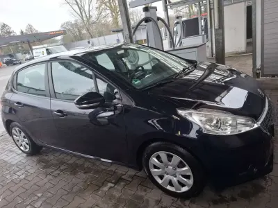 Gebraucht Peugeot 208 Style 82 PS (60 kW) 2014 Kleinwagen