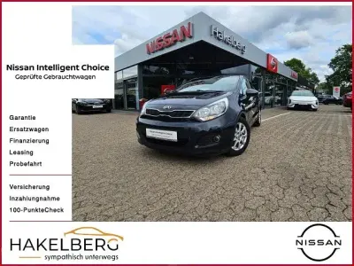 Gebraucht Kia Rio FIFA World Cup Edition 86 PS (63 kW) 2014 Blau Limousine