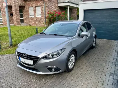 Gebraucht Mazda 3 Center-Line 120 PS (88 kW) 2016 Silber Limousine