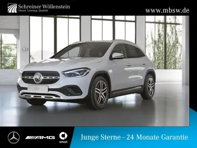 Gebraucht Mercedes GLA200 Progressive 163 PS (119 kW) 2022 Weiß SUV