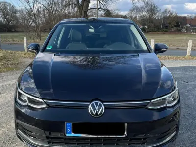 Gebraucht VW Golf VII 116 PS (85 kW) 2021 Schwarz Kleinwagen