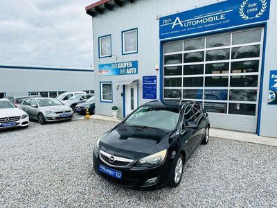 gebraucht Opel Astra Lim. 5-trg Sport NAVI PDC KLIMAAUT SITZHZ