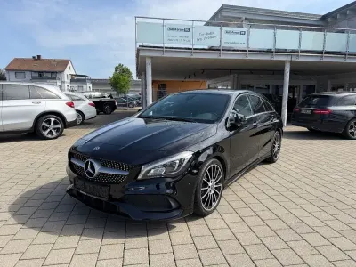 Gebraucht Mercedes CLA180 Shooting Brake AMG 122 PS (89 kW) 2018 Schwarz Kombi