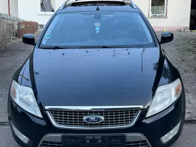 Usado Ford Mondeo 175 CV (128 kW) 2010 Negro Familiar