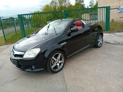 Gebraucht Opel Tigra 90 PS (66 kW) 2008 Schwarz Cabrio