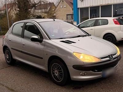 Second-hand Peugeot 206 90 CP (66 kW) 2004 Argintiu Hatchback