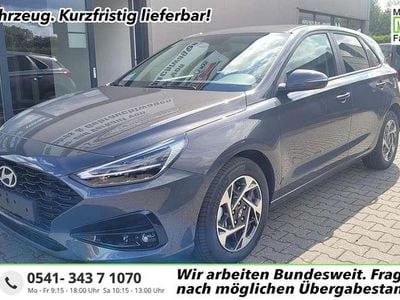 Neu Hyundai i30 140 PS (102 kW) 2025 Ecotronic grau Limousine