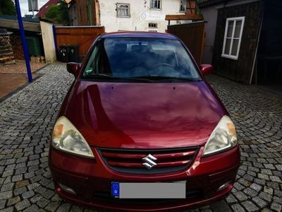 Suzuki Liana