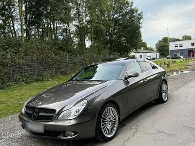 Gebraucht Mercedes CLS320 224 PS (164 kW) 2006 Gold Limousine