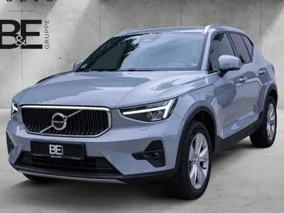 Gebraucht Volvo XC40 Core 163 PS (119 kW) 2024 Grau SUV