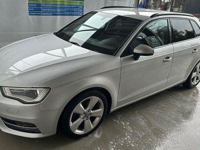 Gebraucht Audi A3 Ambiente 150 PS (110 kW) 2014 Silber Limousine