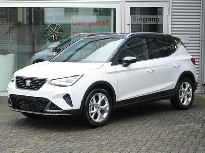 Neu Seat Arona FR 116 PS (85 kW) 2025 Nevada weiß metallic / dach grau SUV