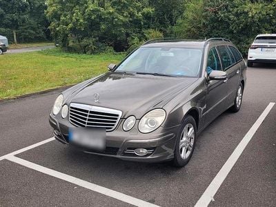Mercedes E220