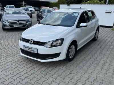 Gebraucht VW Polo 60 PS (44 kW) 2011 Weiß Kleinwagen