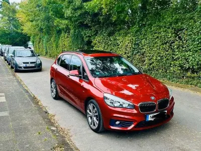 Gebraucht BMW 218 Active Tourer Sport Line 150 PS (110 kW) 2014 Rot Van / Kleinbus