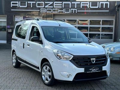 Weiß Gebraucht 2017 Dacia Dokker Ambiance Van / Kleinbus | 8.971 € (Fairer Preis)