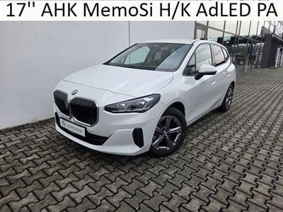 Weiss Gebraucht 2025 BMW 220 Active Tourer Comfort Edition Van / Kleinbus | 29.233 € (Superpreis)