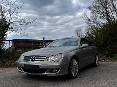 Gebraucht Mercedes CLK220 150 PS (110 kW) 2008 Silber Coupé