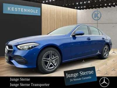 Gebraucht Mercedes C300e Avantgarde 313 PS (230 kW) 2024 Blau Limousine