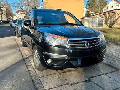 Gebraucht Ssangyong (KGM) Rodius Crystal 155 PS (114 kW) 2014 Schwarz Van / Kleinbus