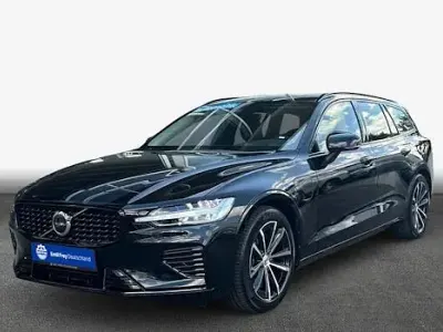 Gebraucht Volvo V60 Plus 336 PS (247 kW) 2024 Onyx black metallic Kombi