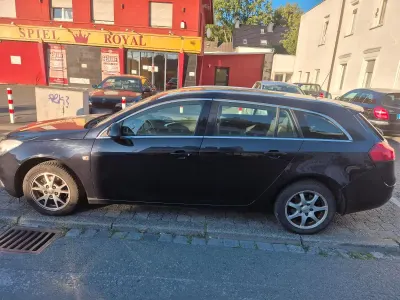 Gebraucht Opel Insignia Sport 140 PS (102 kW) 2009 Schwarz Kombi