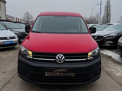 Rot Gebraucht 2017 VW Caddy Van / Kleinbus | 11.900 € (Fairer Preis)