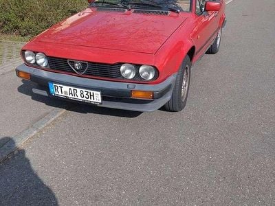 Gebraucht Alfa Romeo Alfetta 131 PS (96 kW) 1983 Rot Coupé