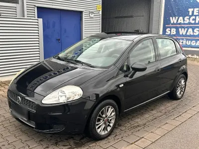 Gebraucht Fiat Punto 77 PS (56 kW) 2009 Schwarz Kleinwagen