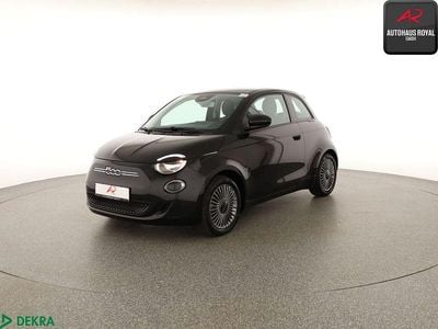 Second-hand Fiat 500e 86 kW (118 CP) 2022 Negru Berlinǎ