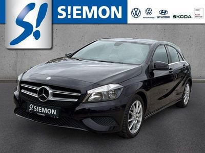 Usata Mercedes A180 Urban 122 CV (89 kW) 2014 Viola Berlina