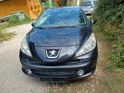 Gebraucht Peugeot 207 Active 120 PS (88 kW) 2009 Schwarz Kleinwagen