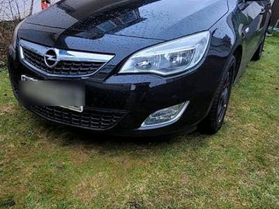 Gebraucht Opel Astra Design Edition 87 PS (63 kW) 2011 Schwarz Limousine