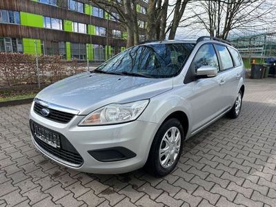 gebraucht Ford Focus 1,6 Turnier CD Klima PDC AHK TÜV NEU