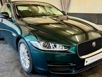 Gebraucht Jaguar XE Portfolio 163 PS (119 kW) 2016 Grün Limousine