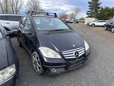 Gebraucht Mercedes A200 Avantgarde 136 PS (100 kW) 2009 Kosmosschwarz  metalliclack Kleinwagen