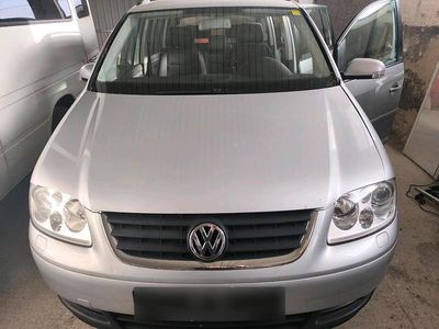 Gebraucht VW Touran 150 PS (110 kW) 2004 Silber Van / Kleinbus