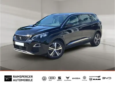Gebraucht Peugeot 5008 131 PS (96 kW) 2020 Schwarz SUV