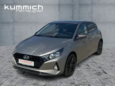 Gebraucht Hyundai i20 101 PS (74 kW) 2022 Braun Kleinwagen