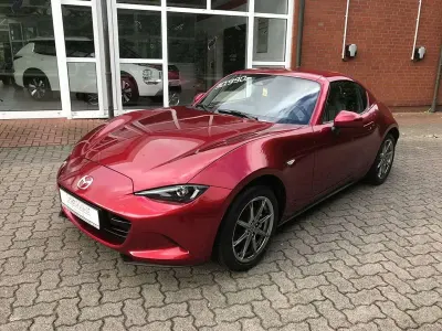 Neu Mazda MX5 Exclusive-Line 132 PS (97 kW) 2026 Soul red crystal m Cabrio