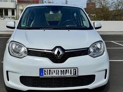 Second-hand Renault Twingo LIMITED 73 CP (53 kW) 2019 Alb Hatchback