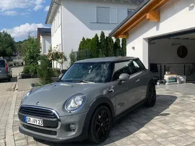 Gebraucht Mini ONE 102 PS (75 kW) 2017 Grau Kleinwagen