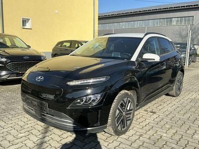 Gebraucht Hyundai Kona Trend 100 kW (136 PS) 2022 Schwarz SUV