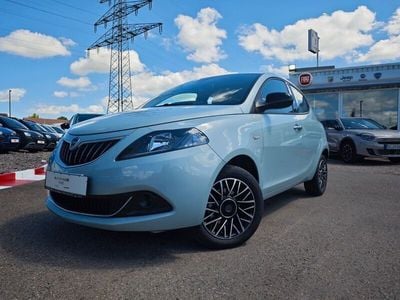 Gebraucht Lancia Ypsilon 69 PS (50 kW) 2024 Schwarz Kleinwagen
