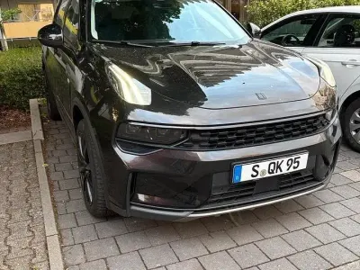 Gebraucht Lynk & Co 01