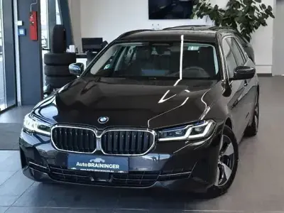 Używany BMW 520 Performance 190 KM (139 kW) 2021 Szary Kombi