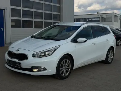 Gebraucht Kia Ceed Spirit 128 PS (94 kW) 2014 Weiß Kleinwagen