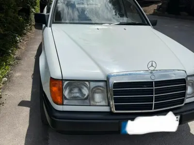 Brugt Mercedes E200 118 HK (86 kW) 1989 Hvid Sedan